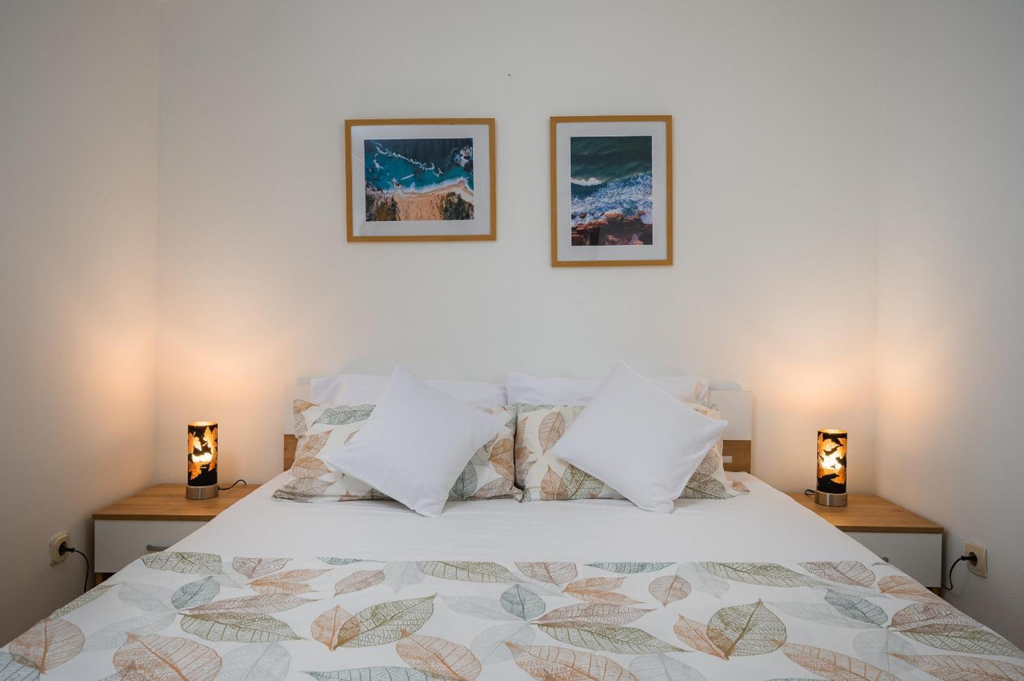 Charming Rose 1&2 With Pool Apartment