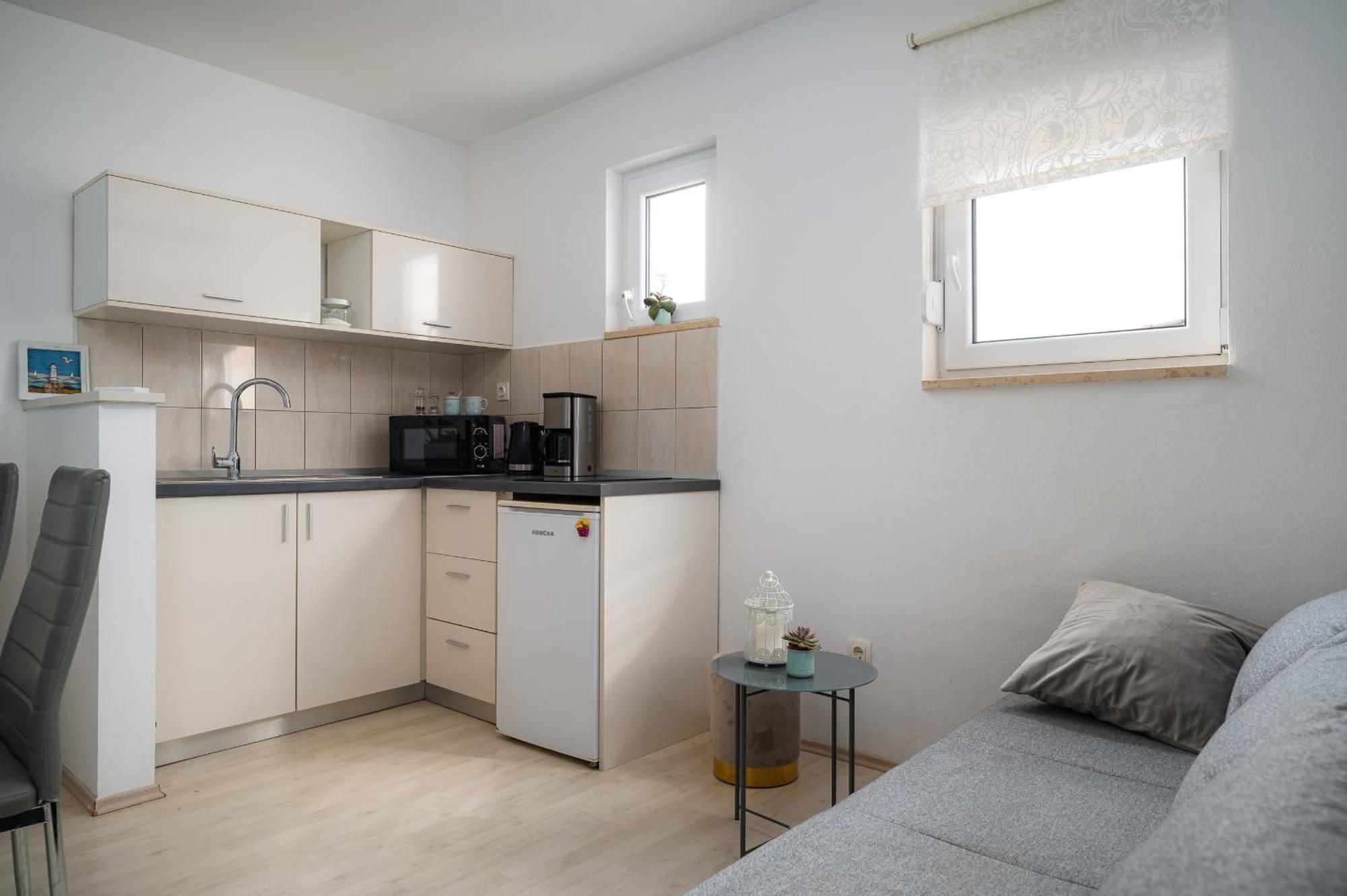 Apartment Charming Rose 1&2 With Pool *